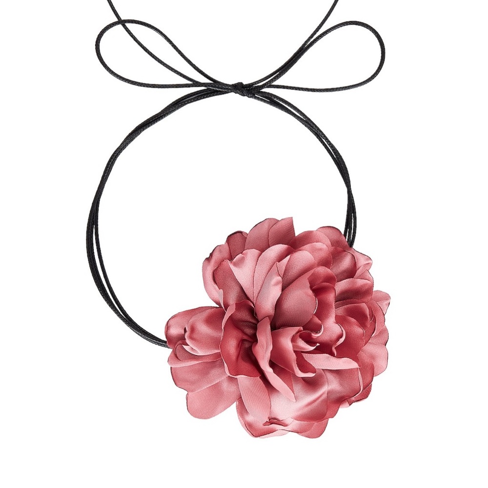 Petit Moments Rosa Flower Necklace